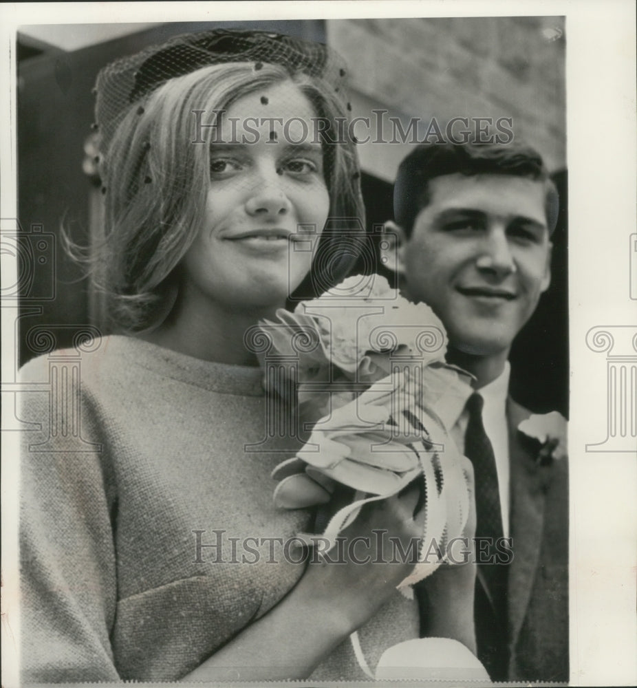 1963 Press Photo Mary Davis marries John Jones in Des Moines Episcopal church- Historic Images