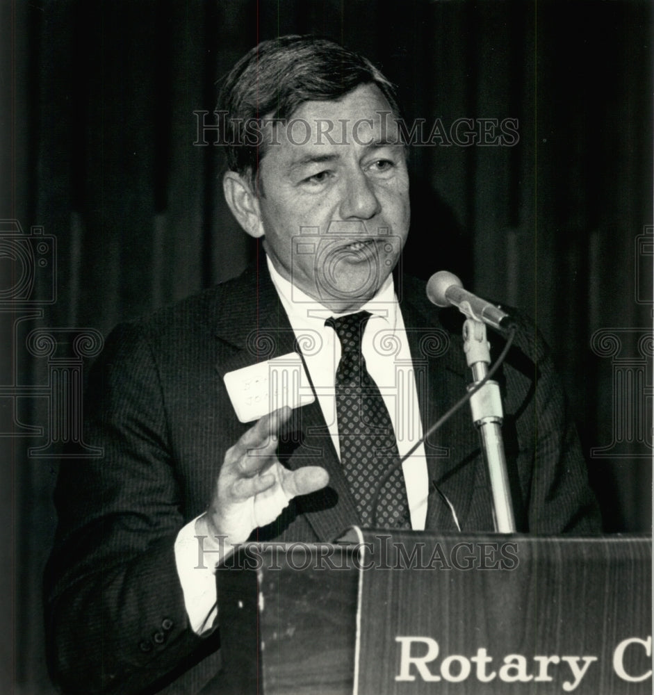 1983 Republic Steel Corp chairman Bradley Jones at press conference-Historic Images