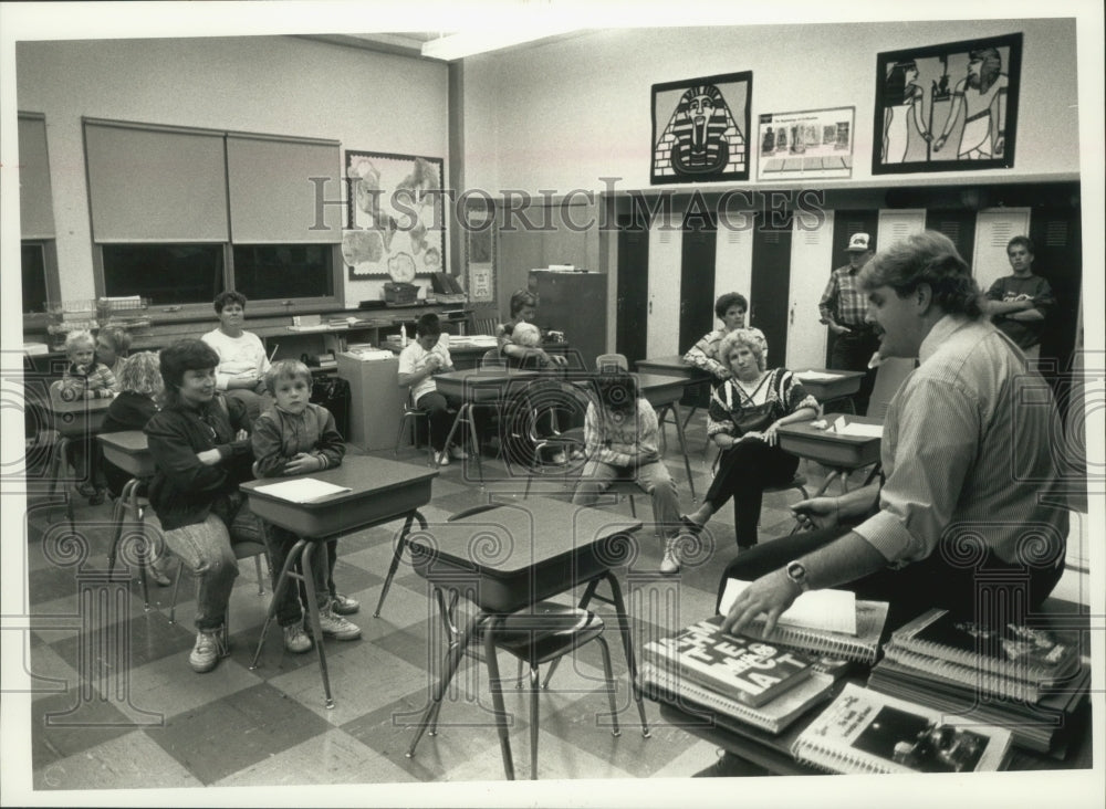 1989 Ron Brandt meets with families in classes Kansasville Wisconsin-Historic Images