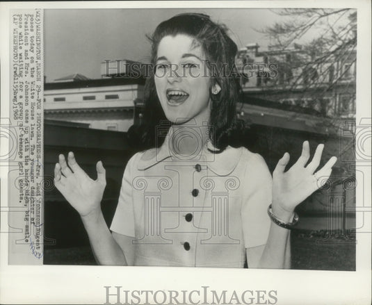 1968 Press Photo Luci Johnson Nugent awaits guests on the White House lawn-Historic Images