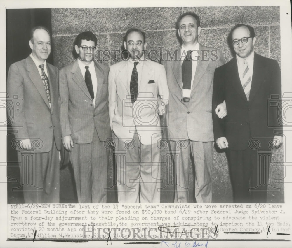 1951 Press Photo Last of the &quot;second team&quot; communists freed on bond in New York- Historic Images