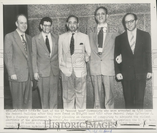 1951 Press Photo Last of the "second team" communists freed on bond in New York- Historic Images