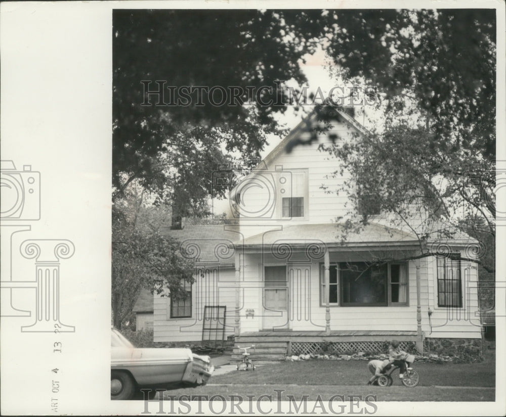 1968 House, now under construction, was spared by the Peshtigo fire-Historic Images