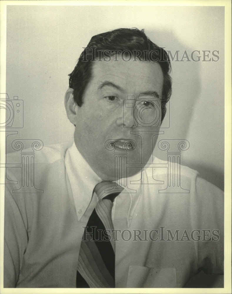 1980 Tom Phillipson, Secretary, Milwaukee Area Cooperative Services - Historic Images