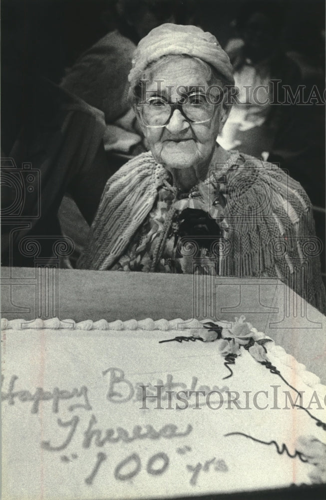 1980 Press Photo Theresa Phillips celebrating her 100th birthday - mjb78299 - Historic Images