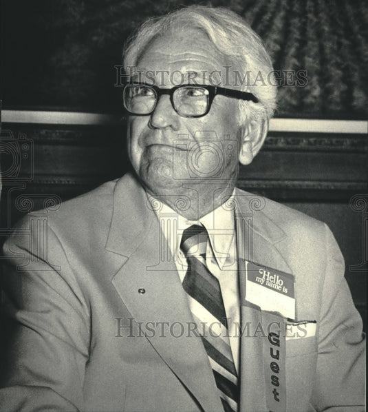 1984 William (Pat) O'Neill, retiring clerk of Elm Grove, Wisconsin - Historic Images
