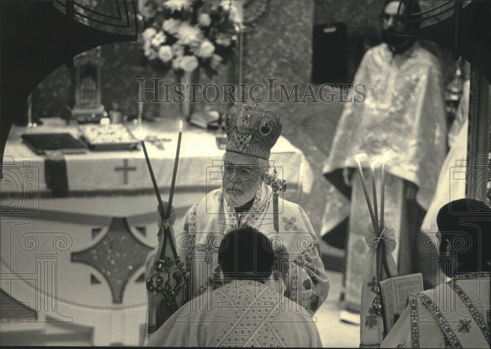 1986 Archibishop Iakovos visits Wauwatosa, WI Green Orthodox Church - Historic Images
