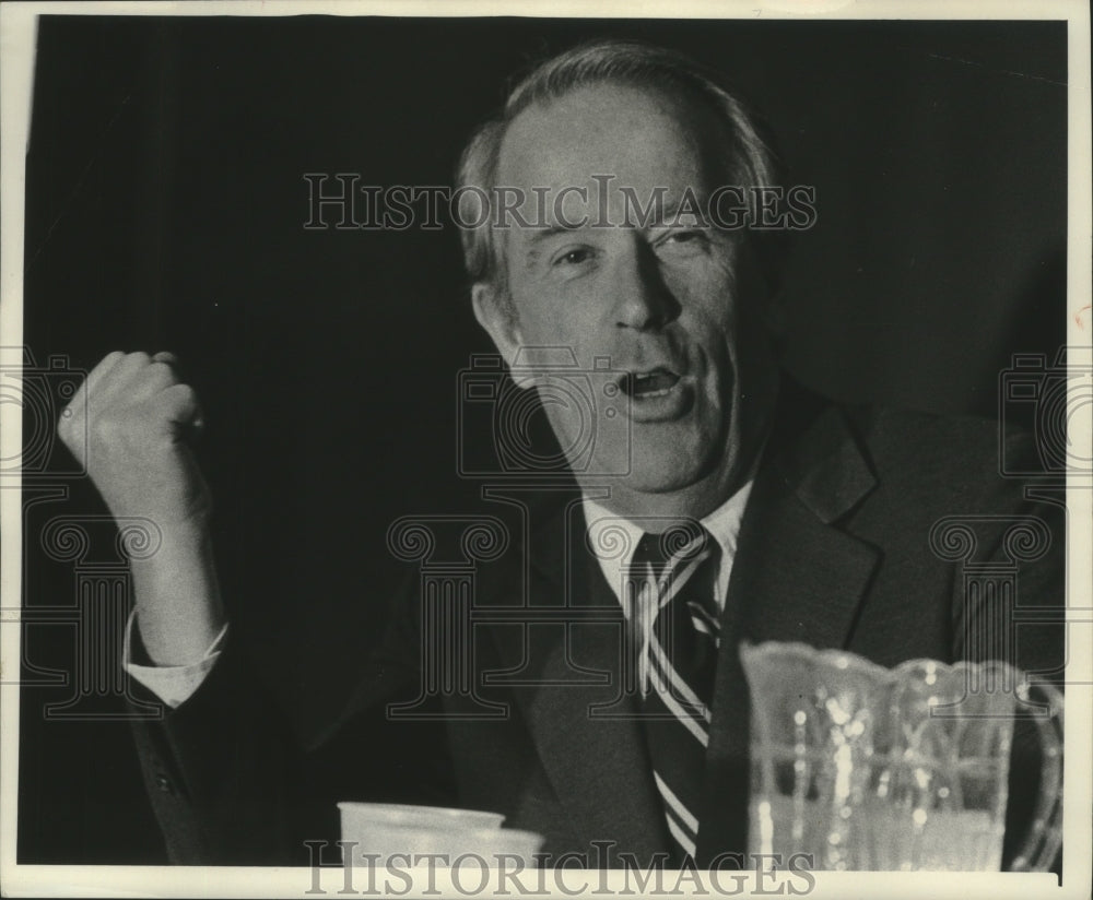 1976 Press Photo Henry Jackson visits Milwaukee & Wisconsin - mjb78908 - Historic Images