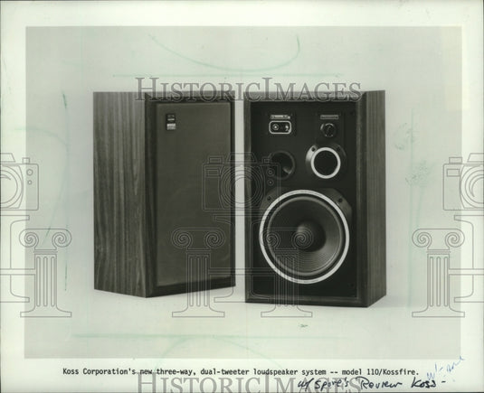 1982 Press Photo Koss three-way, dual-tweeter loudspeaker system - mjb79178 - Historic Images