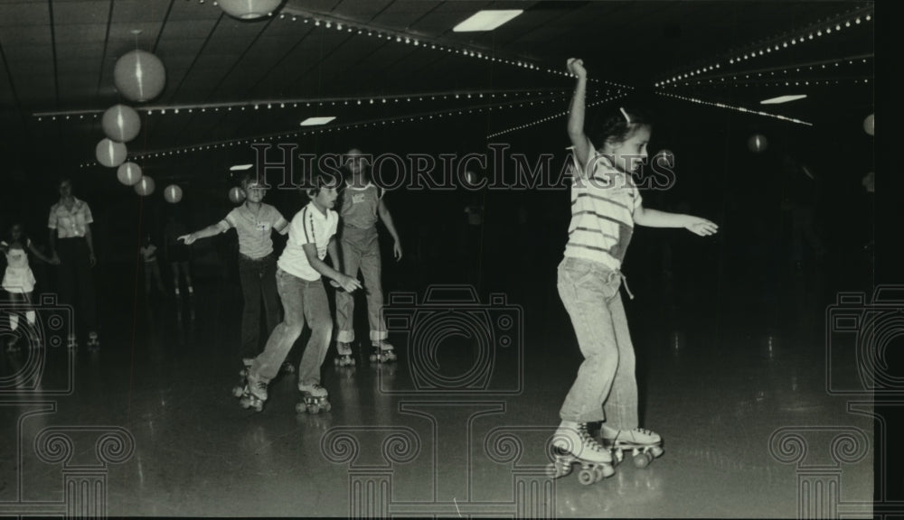 1981 Roller skaters for Northwestern Mutual Life Insurance Company - Historic Images