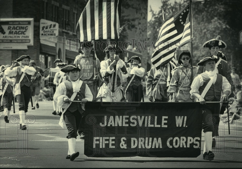 1984 Janesville Fife and Drum Corps South Shore Water Frolics parade - Historic Images