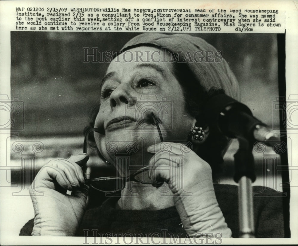 1969 Willie Mae Rogers of Good Housekeeping Institute in Washington-Historic Images