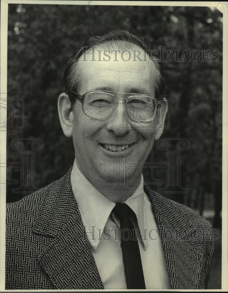 1984 Press Photo Gene Pourchot, president of the Wisconsin Auction School - Historic Images