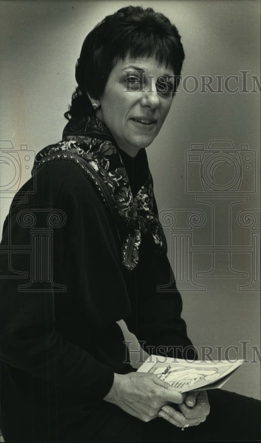 1989 Judith Rollin, Milwaukee, caseworker for children's court-Historic Images
