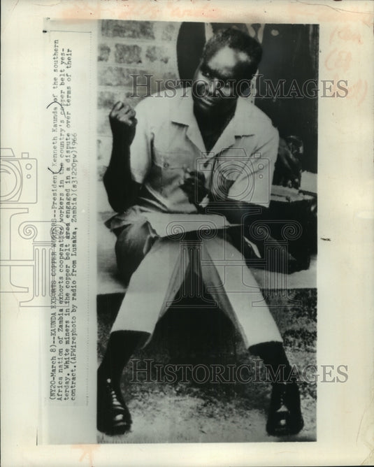 1966 President Kenneth Kaunda of Zambia exhorts copper workers-Historic Images