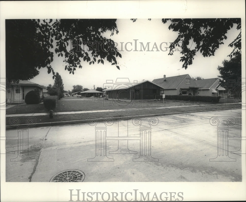 1971 Press Photo Public housing homes being built in Milwaukee - mjb81347-Historic Images