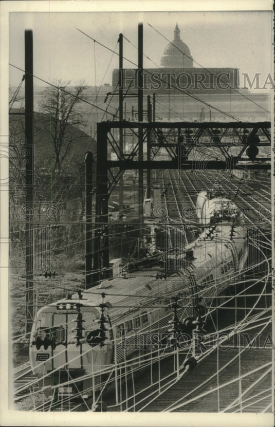 1969 Metroliner trains from New York to Washington-Historic Images