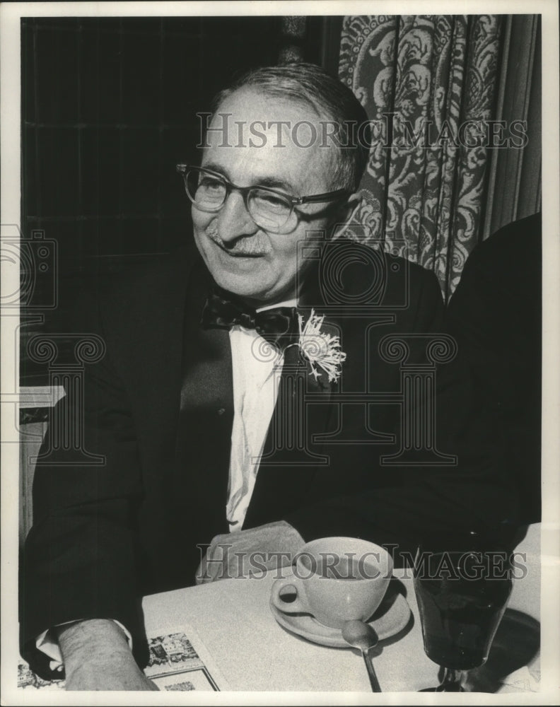 1965 Press Photo Moody E. Prior, Northwestern University Professor - mjb81538- Historic Images