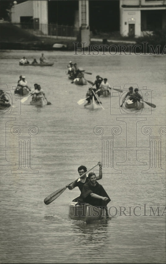 1980 Thomas Petri rowing in Ninth Fox river Canoe Expedition-Historic Images