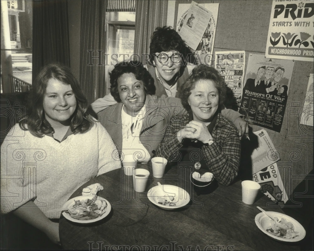 1981 Women of the National Congress of Neighborhood Women meeting-Historic Images