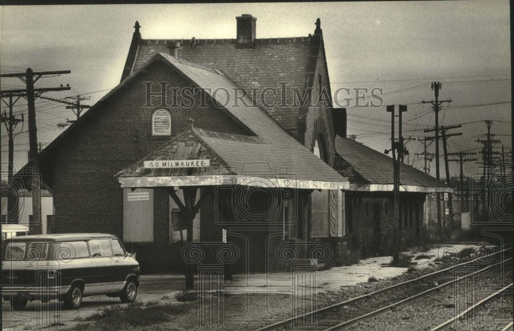 1979 The South Milwaukee, Wisconsin raildroad depot-Historic Images