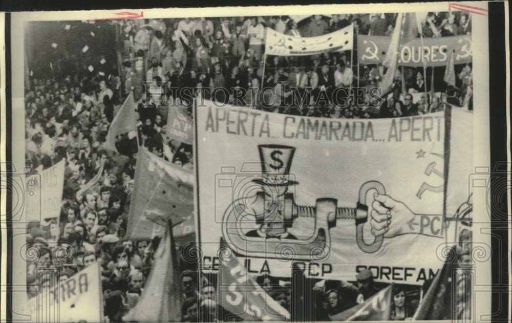 1975 Portugal's Communist Party stage demonstration rally in Lisbon-Historic Images