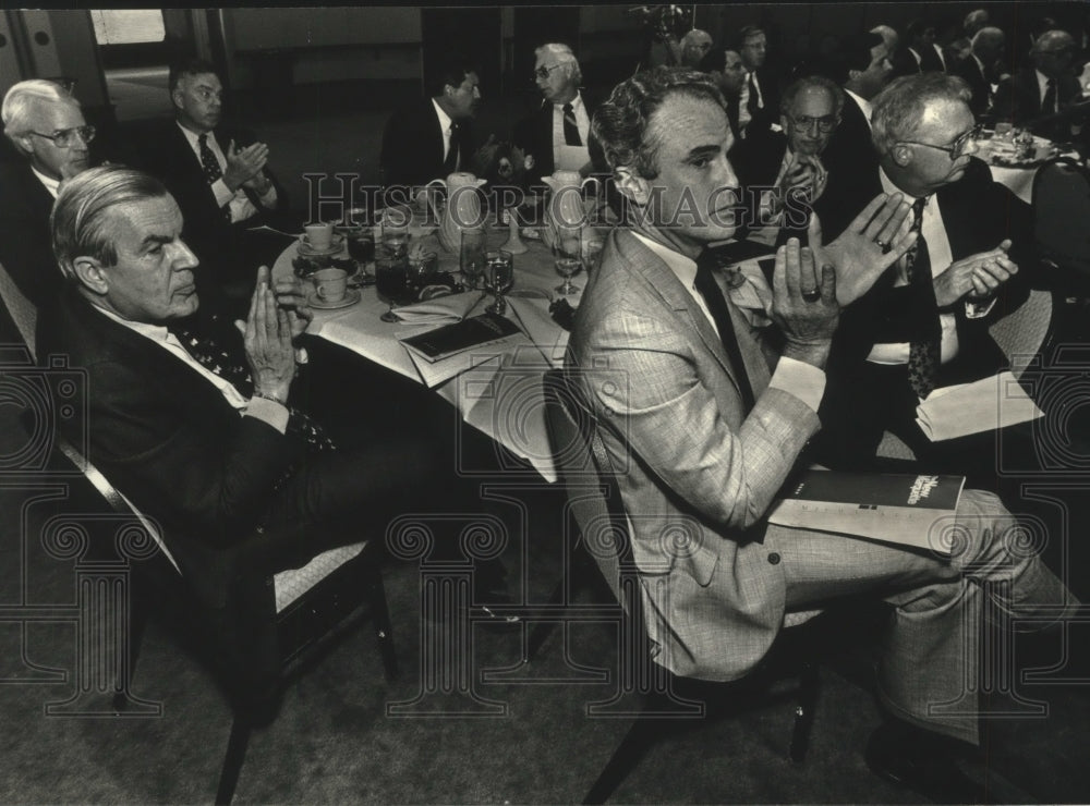 1992 Jack Pelisek with members of the Greater Milwaukee Committee - Historic Images