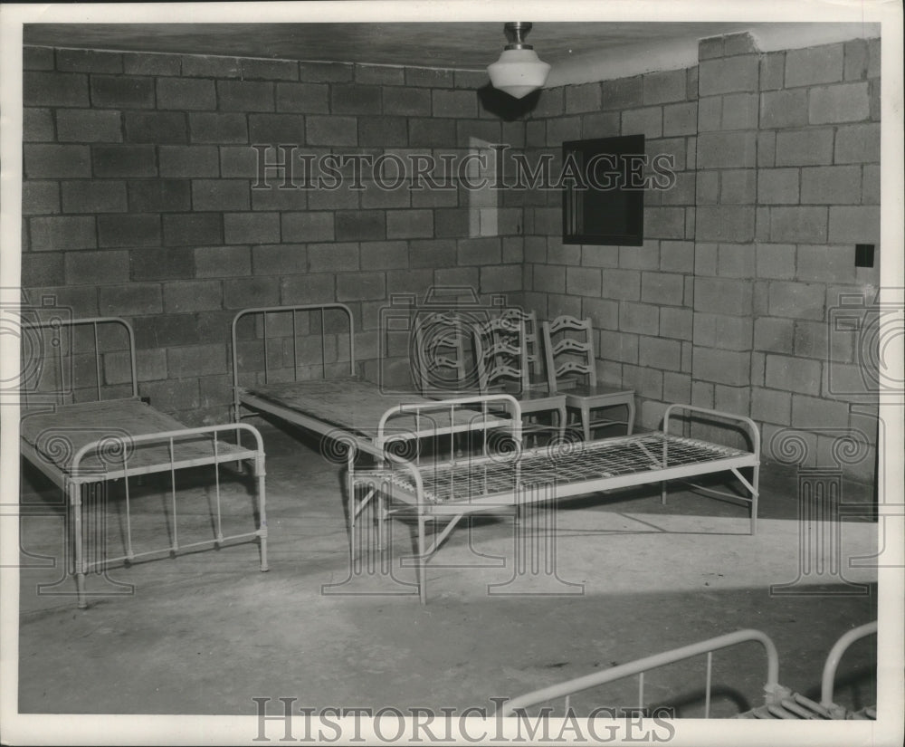 1953 Press Photo Milwaukee County House of Correction Sick Room - mjb82777-Historic Images