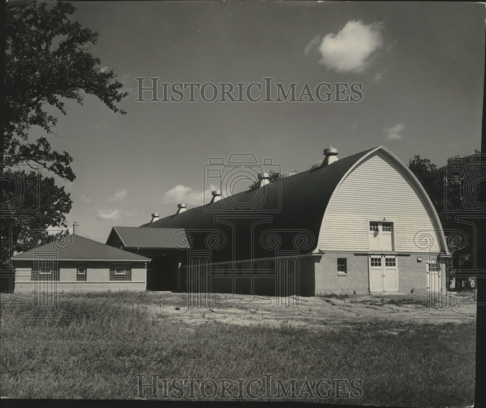 1949 New barn and creamery on the house of correction farm - Historic Images