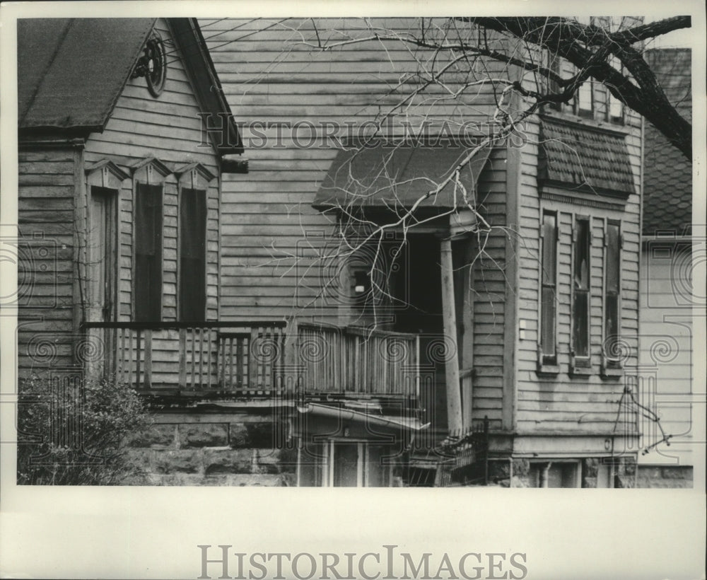 1970 Press Photo Slum housing in Milwaukee - mjb82794-Historic Images