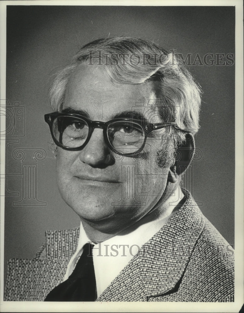 1974 Press Photo Captain Alvin Petersen, Milwaukee County Sheriff&#39;&#39;s Department - Historic Images