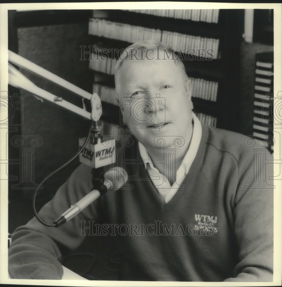 1989 Press Photo WTMJ Sports Radio Personality Jim Irwin - mjb83478 - Historic Images