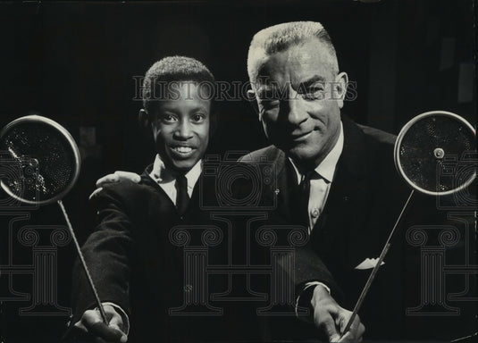 1964 John Thomas holds driveway markers with Teencos' Merlin Miller-Historic Images