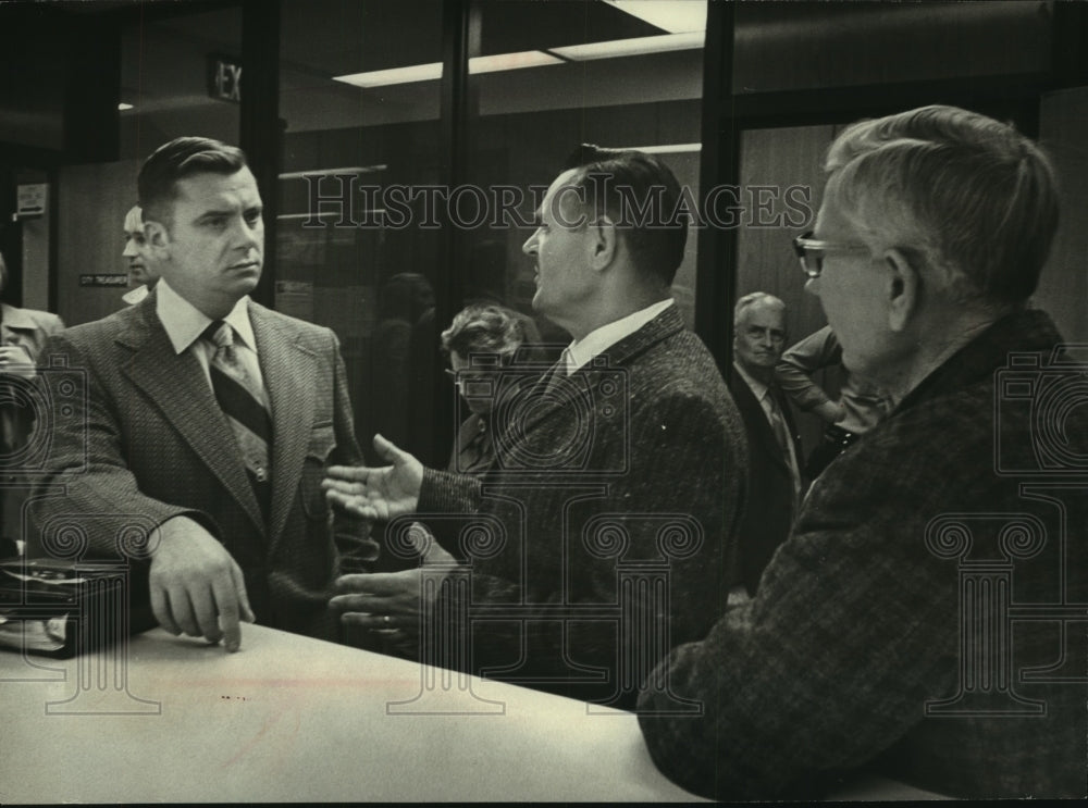 1972 Press Photo Raymond Johnson (L) sworn in, Baraboo Wisconsin's police chief-Historic Images