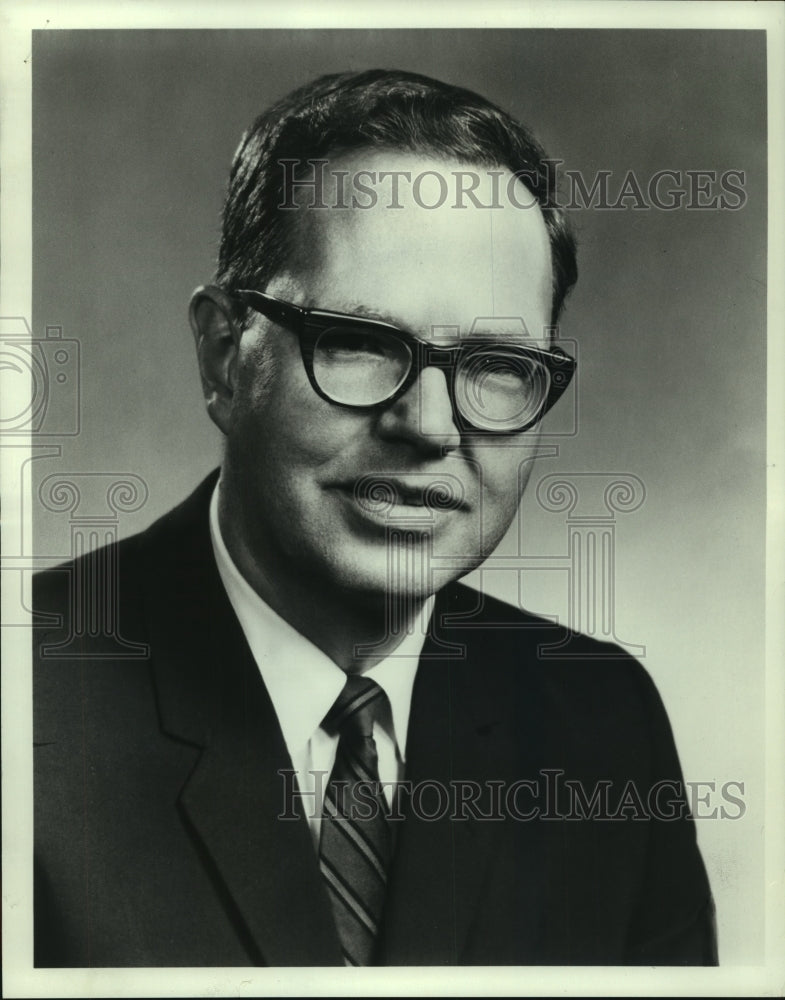 1979 John E. Kaiser, Jr. of the Macwhyte Company - Historic Images