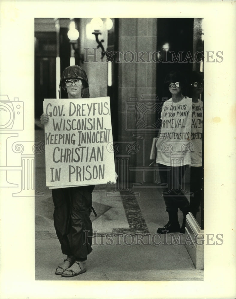 1981 Roney and Hamilton picket at capitol, Madison Wisconsin-Historic Images