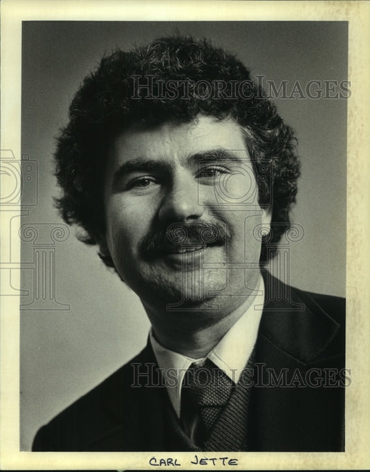 1982 Press Photo Nicolet High School's teacher Carl Jette - mjb84841 - Historic Images