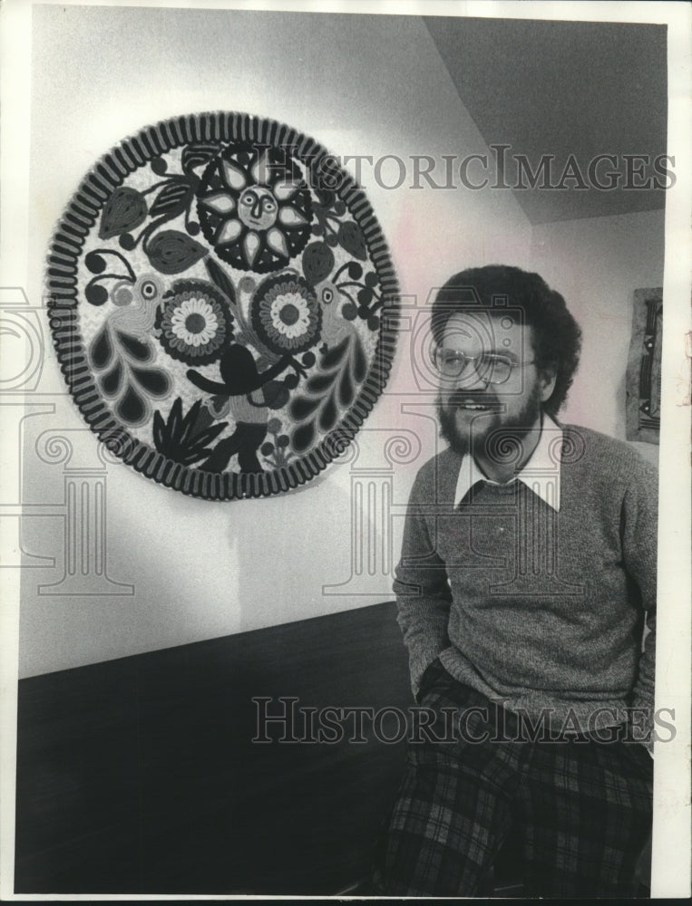 1981 Walter Sava, director, La Casa de Esperanza, Waukesha - Historic Images
