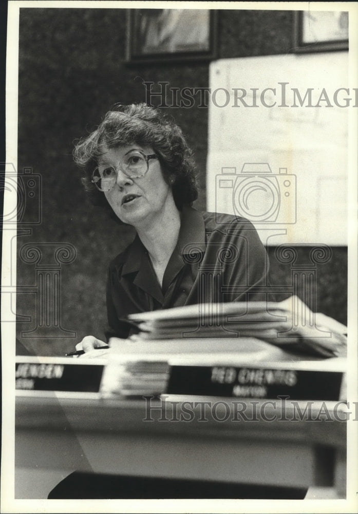 1981 Delafield&#39;s City Clerk, Lois Jensen, Talking About Volunteers-Historic Images