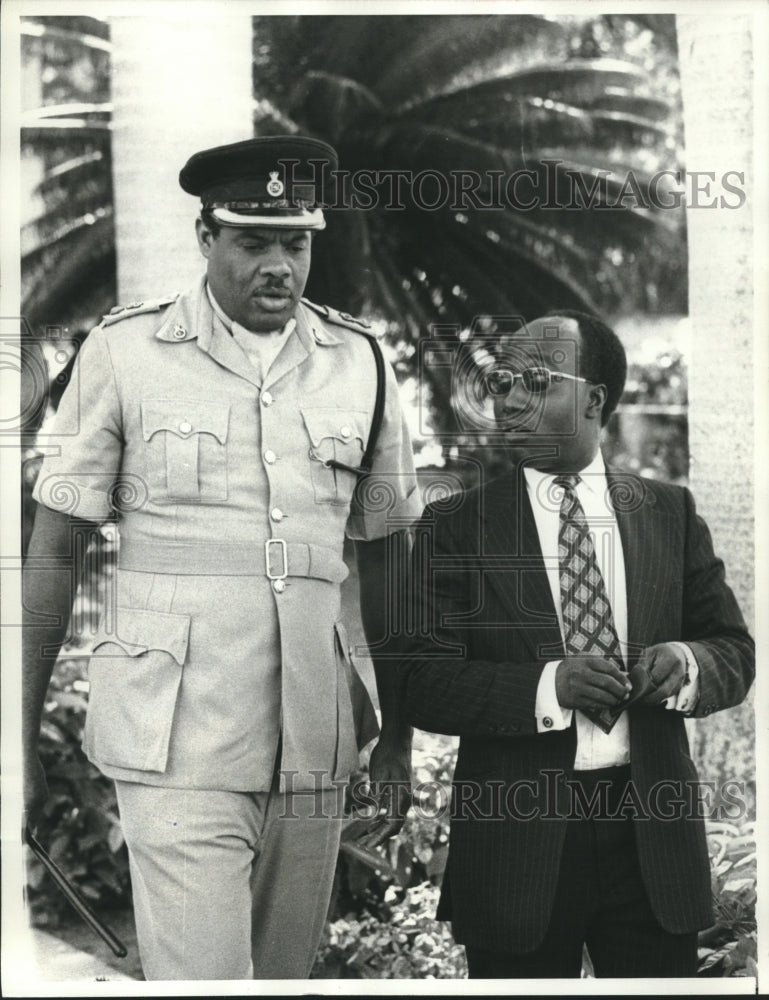 1973 Magistrate Emmanuel E. Osadebay arrives in Nassau for hearing-Historic Images