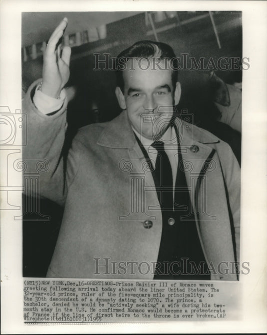 1955 Press Photo Prince Rainier III of Monaco arrives in New York. - mjb85523-Historic Images