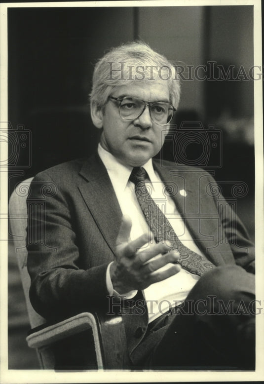 1986 Theodore Robinson director of New Tokyo office Wisconsin-Historic Images