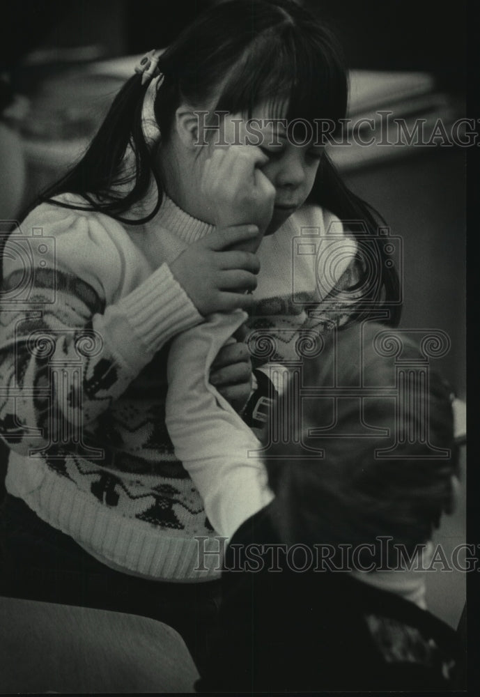 1985 Press Photo Michael Fryjoff and Jennifer Stacy at St. Coletta&#39;s School, Mil - Historic Images