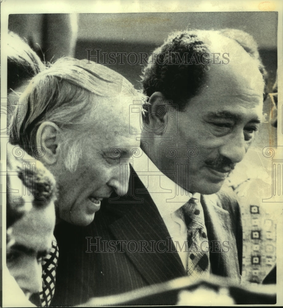 1975 President Anwar Sadat with Angier Biddle Duke, New York City-Historic Images