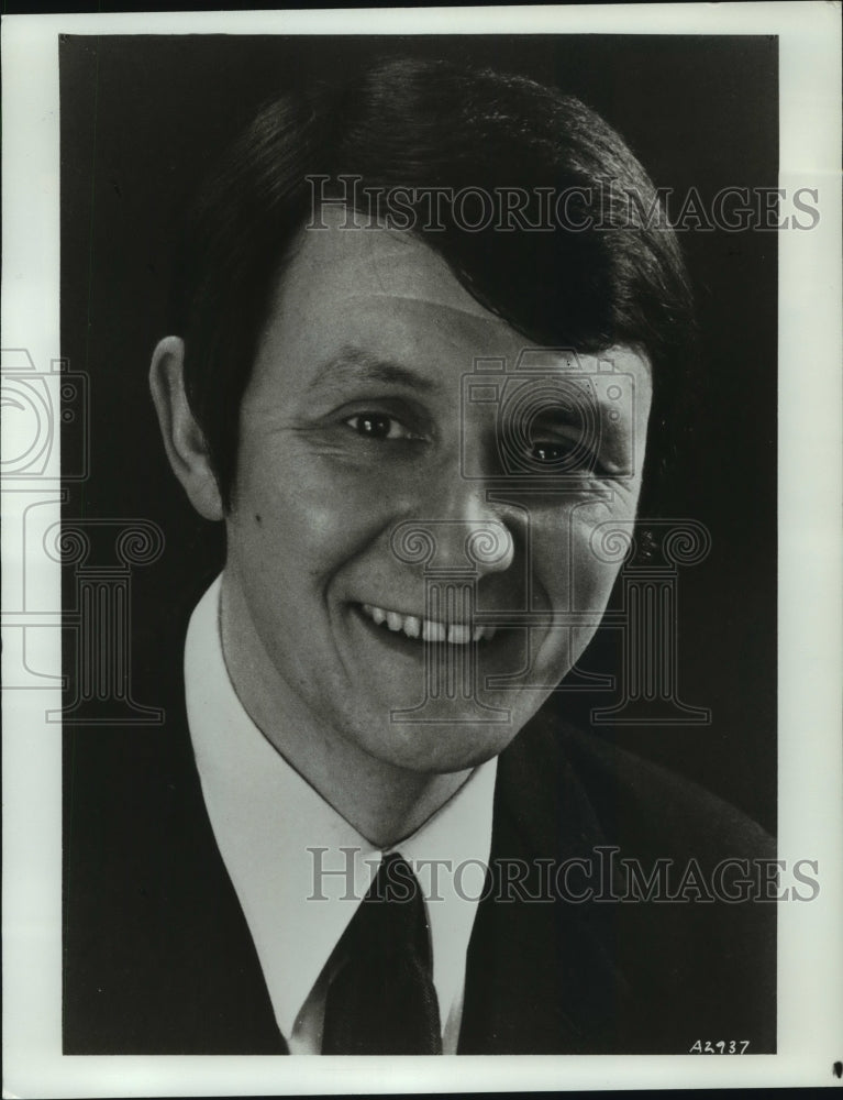 1982 Press Photo Conductor, Michael Plason shown smiling - mjb86719 - Historic Images