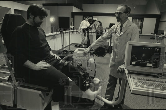 1992 Press Photo Gary Guten With Patient at Saint Francis Hospital - mjb87316 - Historic Images