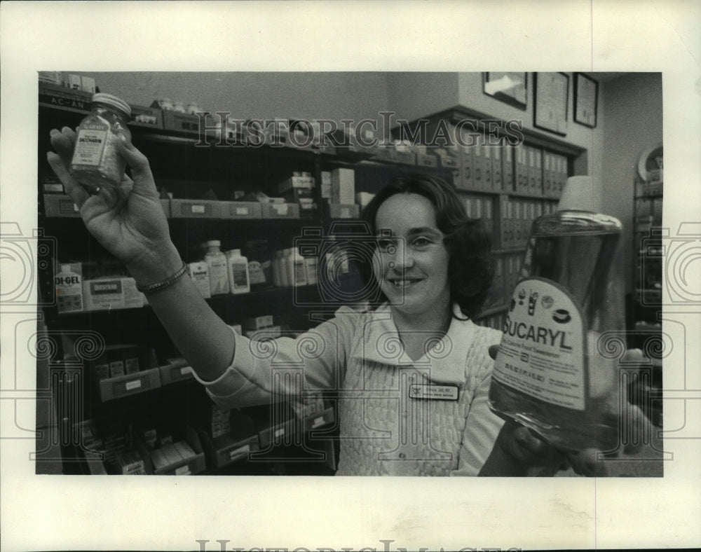 1977 St. Francis Hospital Patricia Zell, registered dietitian - Historic Images