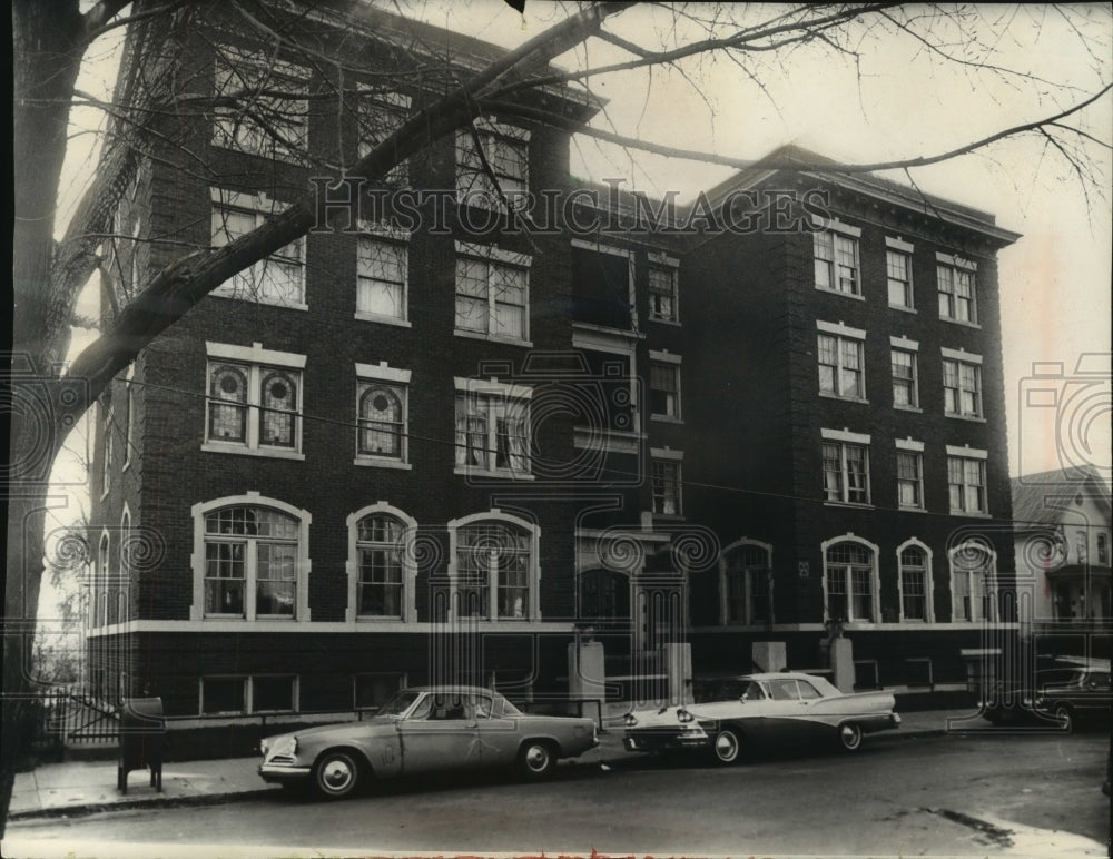 1964 Press Photo St. Catherine&#39;s Home for Business Girls - mjb87675- Historic Images