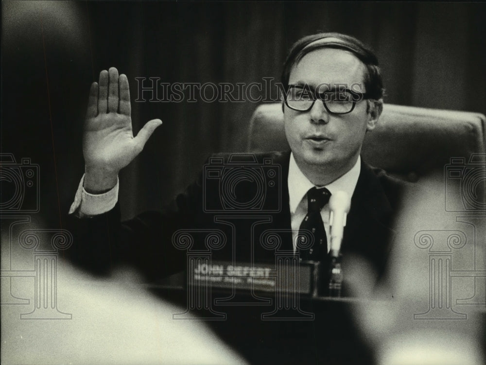1982 Press Photo John Sifert. Milwaukee Municipal Court Judge - mjb87748 - Historic Images