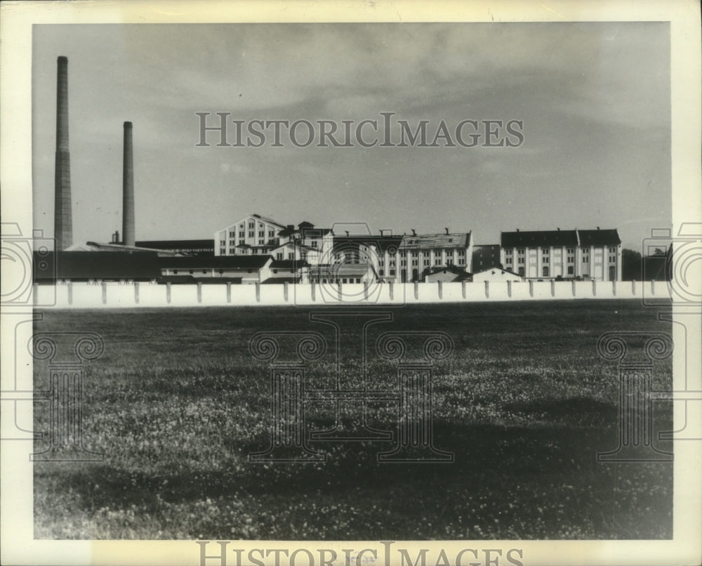 1944 Press Photo Large and modern beet sugar mill at Bodfalu, Rumania- Historic Images